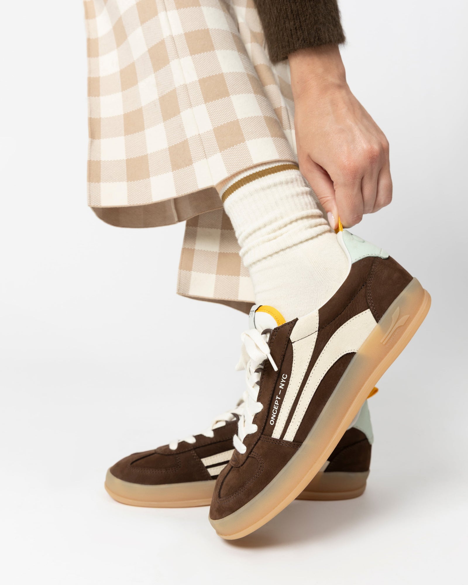 Fez Sneaker