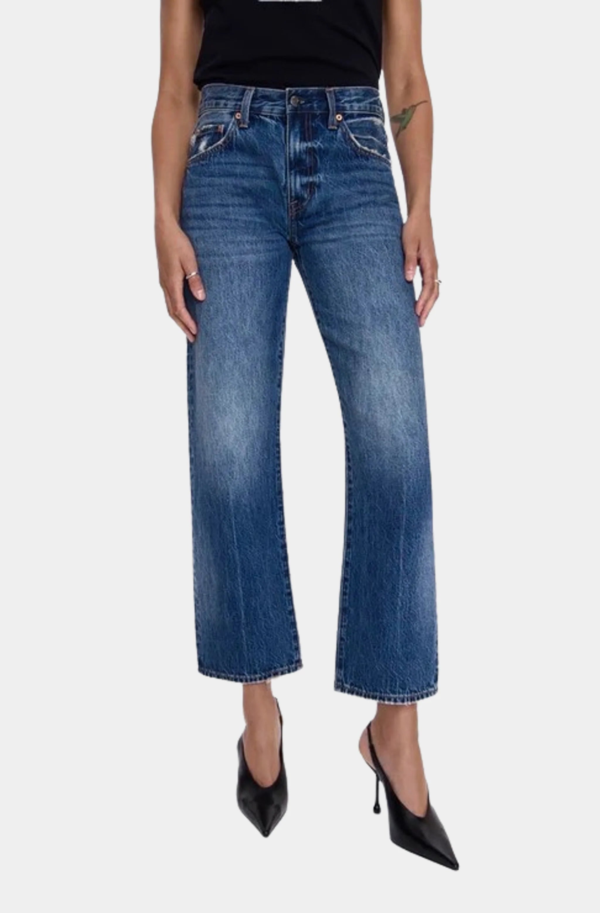 Lexi Mid Rise Bowed Straight Jean