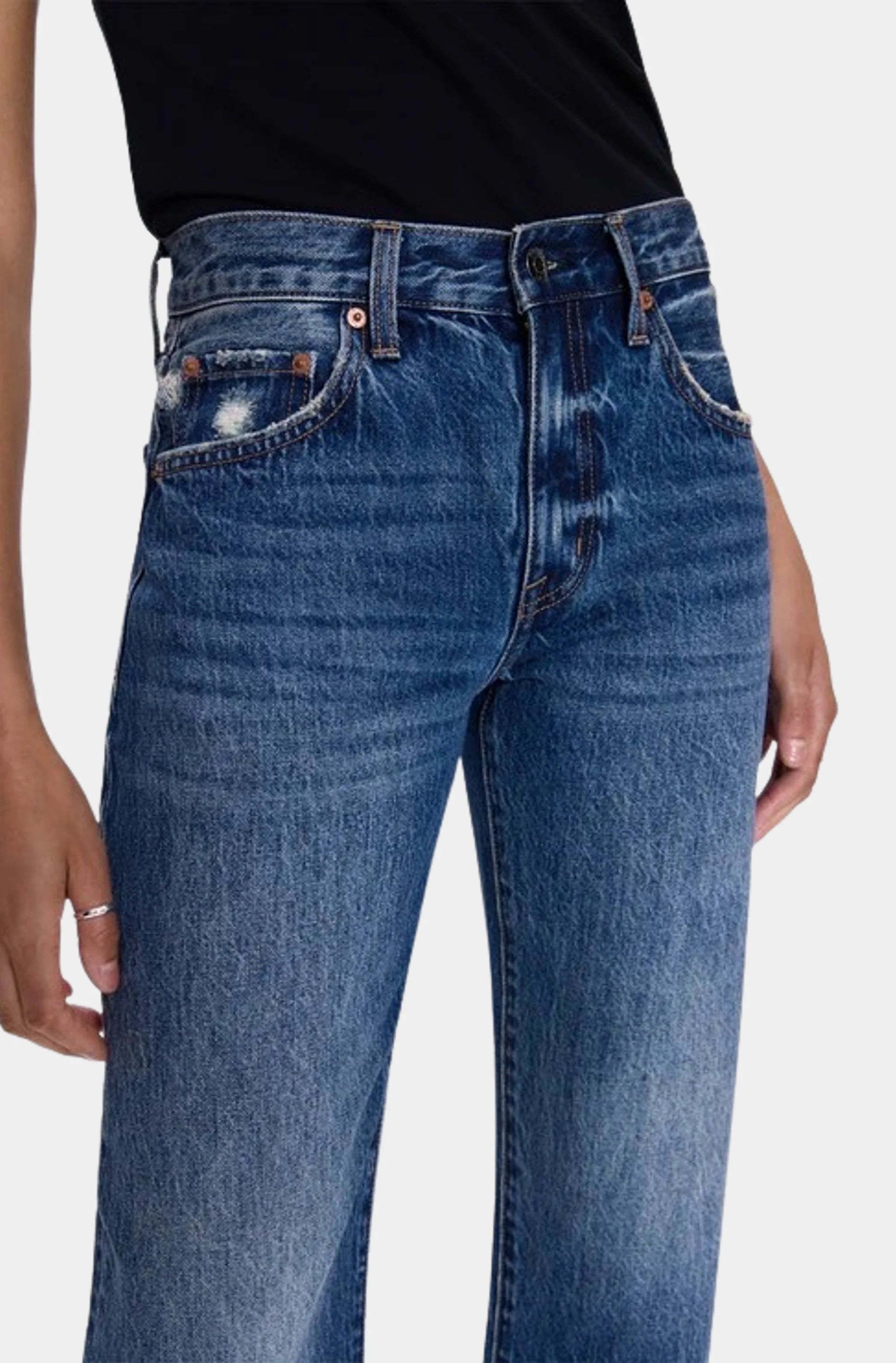 Lexi Mid Rise Bowed Straight Jean