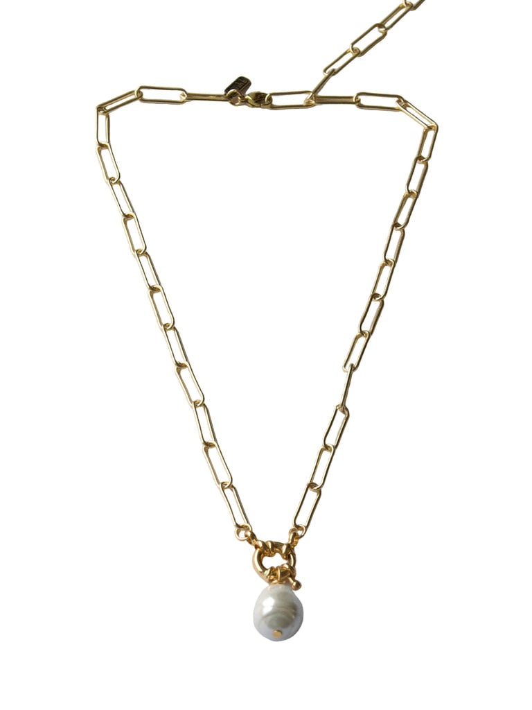 Shell Out Necklace