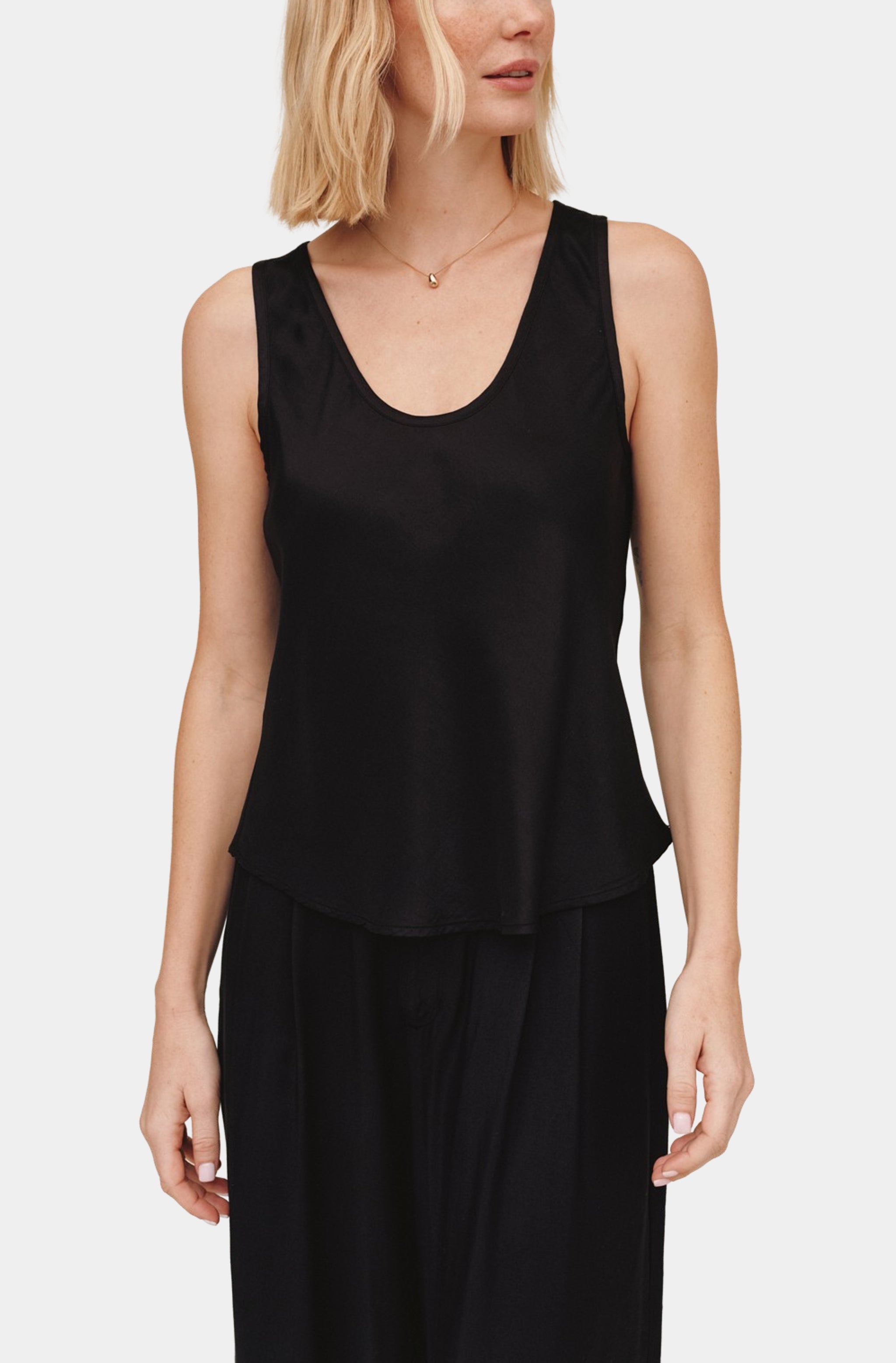 Scoop Neck Tank