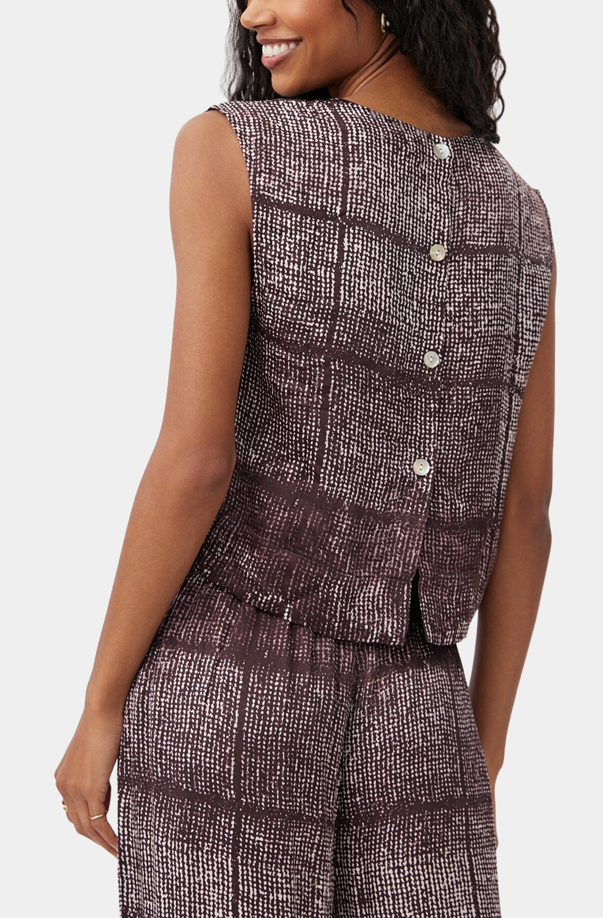 Boxy Button Back Top