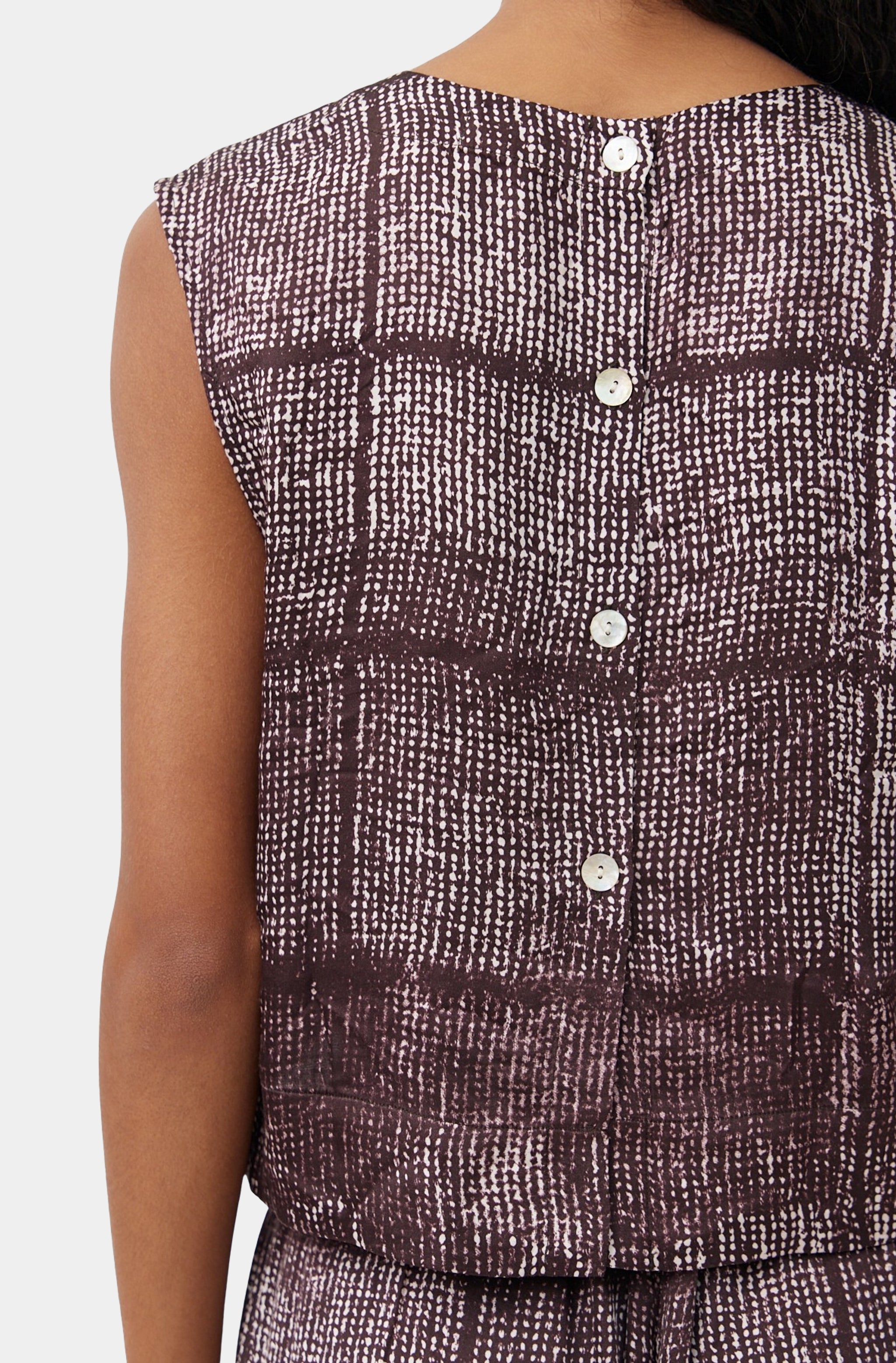 Boxy Button Back Top