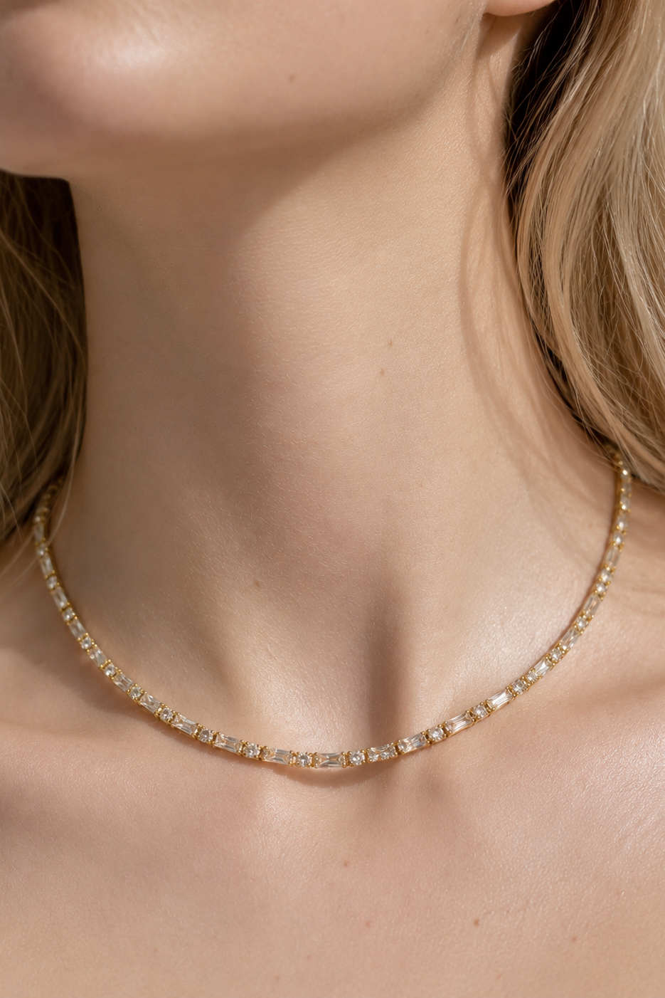 Vivienne 82755N0038 Gold model view